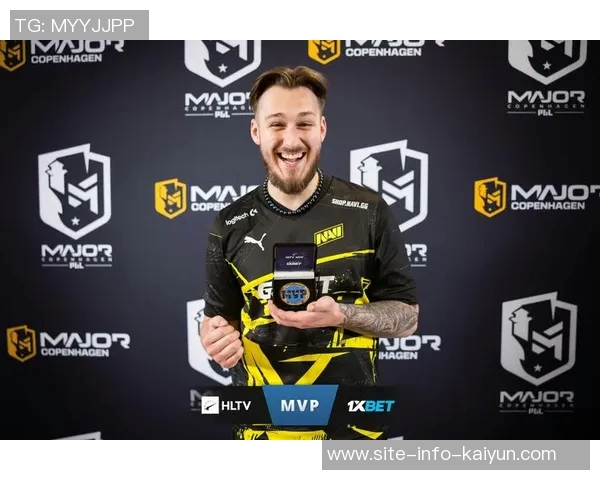 邓恩称赞格雷森阿伦拼抢关键时刻展现出天生赢家的气质与决胜能力